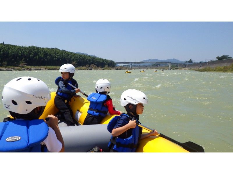 [Gifu Kisogawa] Kids-only adventure! Swim and dig fossils for a fun-filled day from age 3