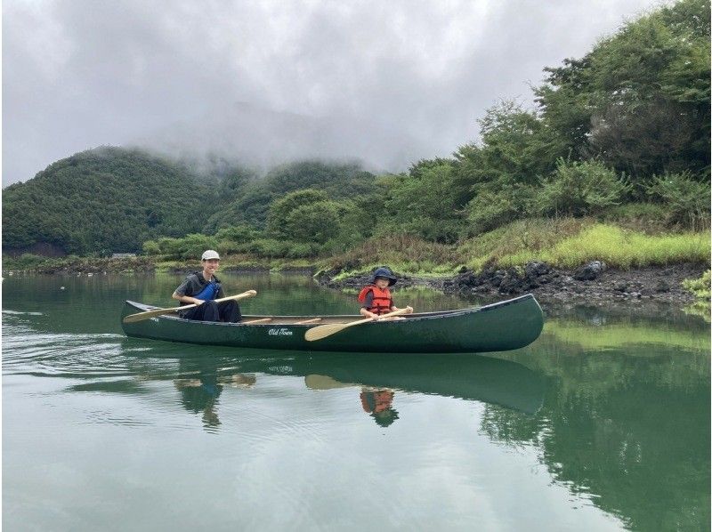 【山梨・精進湖】オータムセール実施中！早朝の湖上から精進湖の大自然と富士山を満喫！紅葉シーズン！カナディアンカヌー体験！写真データ無料