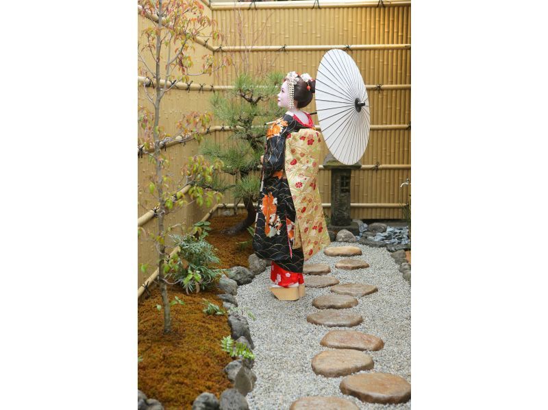 【京都・清水寺】　舞妓お庭プラン27,500円→12,900円(税別)